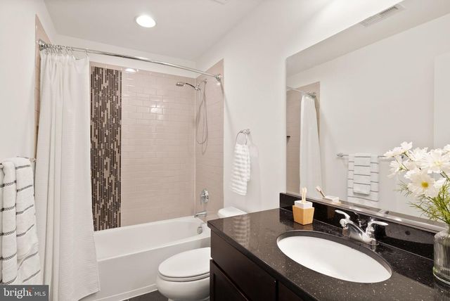 812 21ST ST S, Arlington, VA 22202