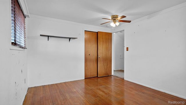 3262 Grange Road, Trenton, MI 48183