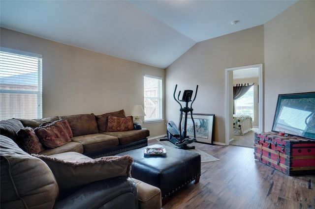 800 Chrissy Creek Lane, Euless, TX 76040