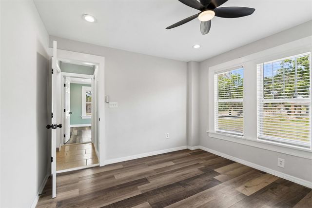 4105 18TH AVENUE S, St Petersburg, FL 33711