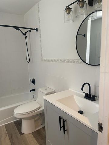 4105 18TH AVENUE S, St Petersburg, FL 33711