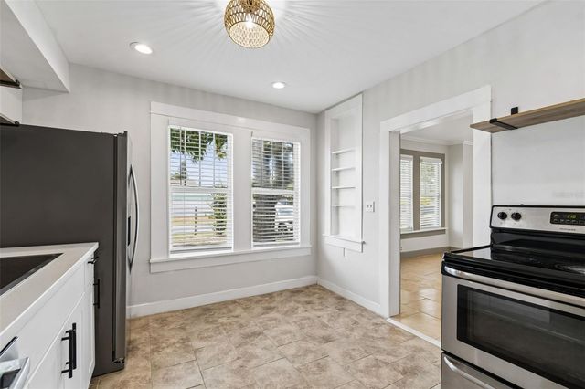 4105 18TH AVENUE S, St Petersburg, FL 33711