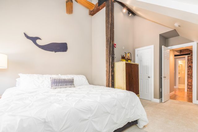 159 State St Apt 5, Portsmouth, NH 03801