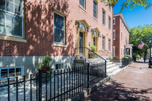 159 State St Apt 5, Portsmouth, NH 03801