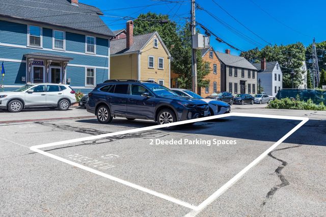 159 State St Apt 5, Portsmouth, NH 03801