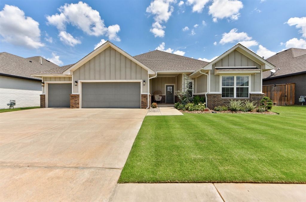 10808 Glover River Drive, Yukon, OK 73099