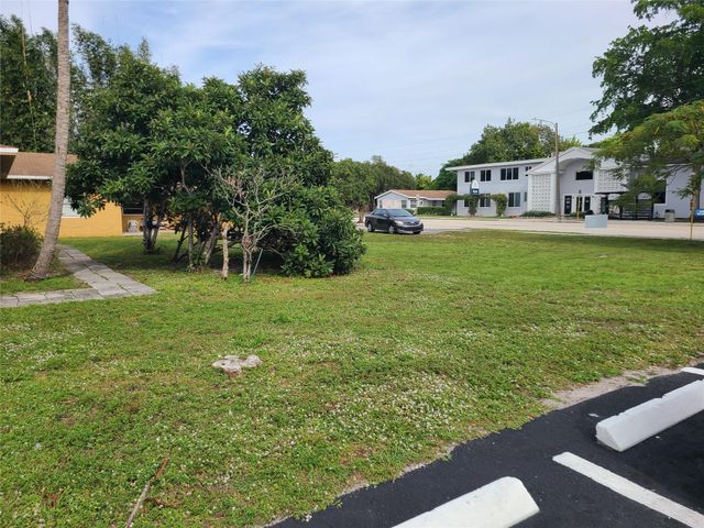 25 NW 11th St, Fort Lauderdale, FL 33311