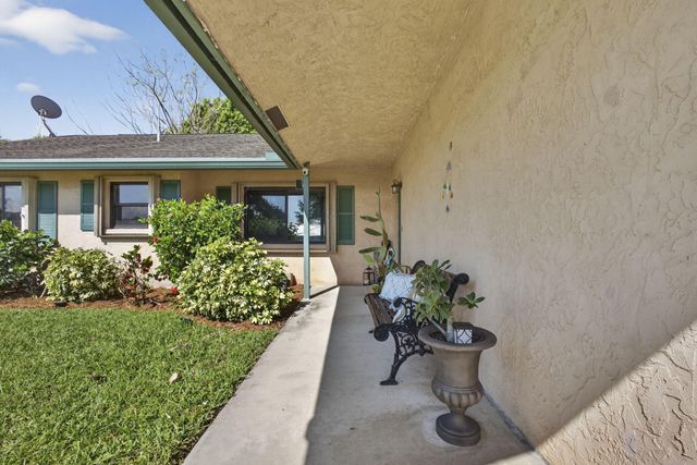 132 Parkwood Drive, Royal Palm Beach, FL 33411