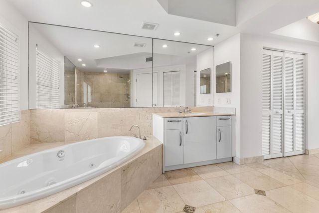 2051 SE 3rd Street 307, Deerfield Beach, FL 33441