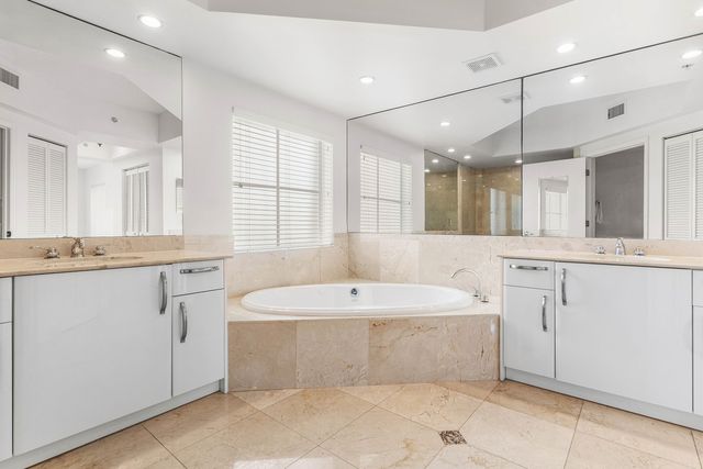 2051 SE 3rd Street 307, Deerfield Beach, FL 33441