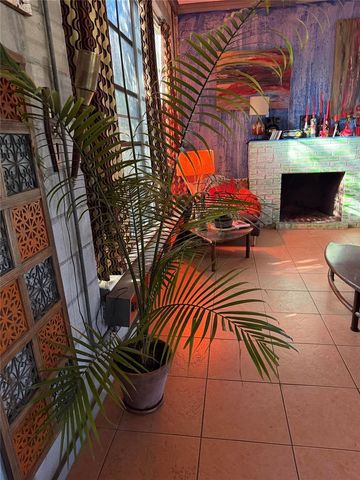 5706 17TH AVENUE S, Gulfport, FL 33707