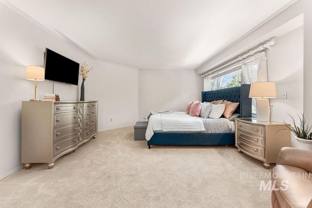 1865 E Sendero Ln, Boise, ID 83712