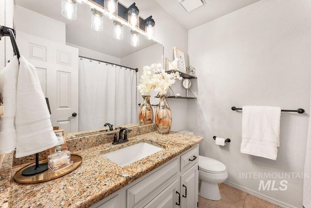 1865 E Sendero Ln, Boise, ID 83712