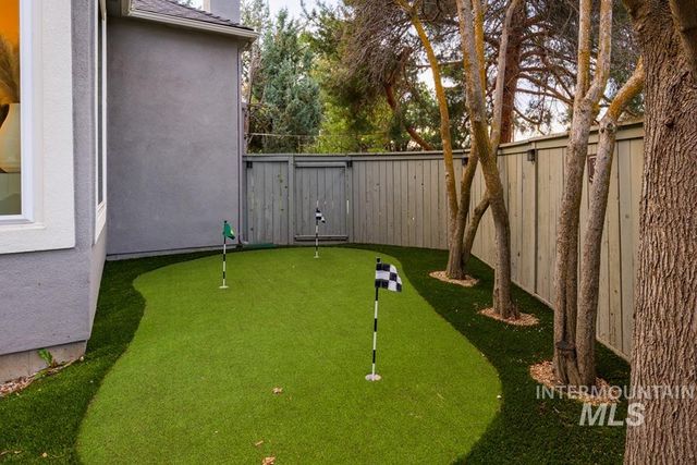 1865 E Sendero Ln, Boise, ID 83712