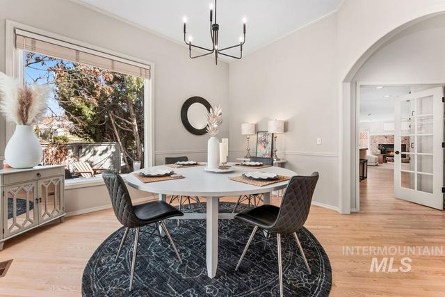 1865 E Sendero Ln, Boise, ID 83712