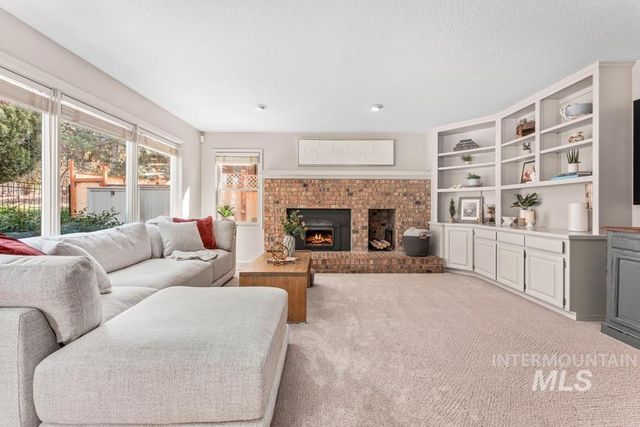 1865 E Sendero Ln, Boise, ID 83712