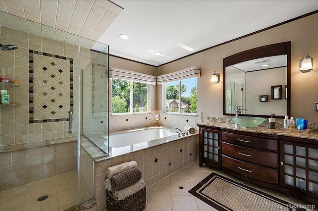 3422 Kilmer Drive, Troy, MI 48083