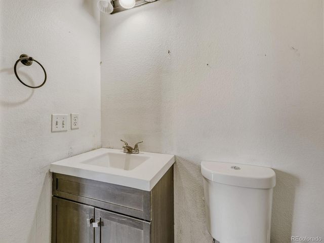 3879 S Himalaya Way, Aurora, CO 80013