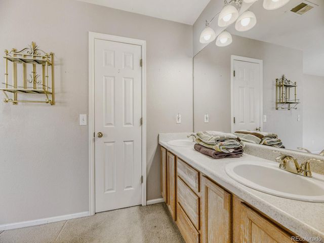 3879 S Himalaya Way, Aurora, CO 80013