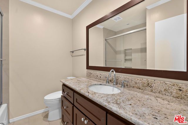 937 18th Street 2, Santa Monica, CA 90403