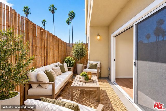 937 18th Street 2, Santa Monica, CA 90403