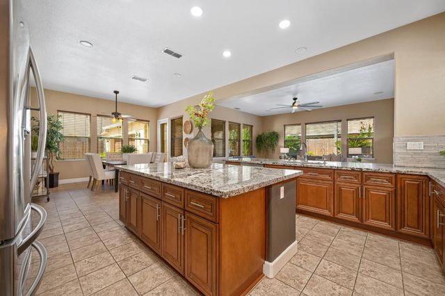 5408 Rowser Way, Elk Grove, CA 95757