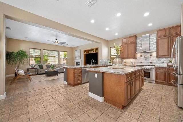 5408 Rowser Way, Elk Grove, CA 95757