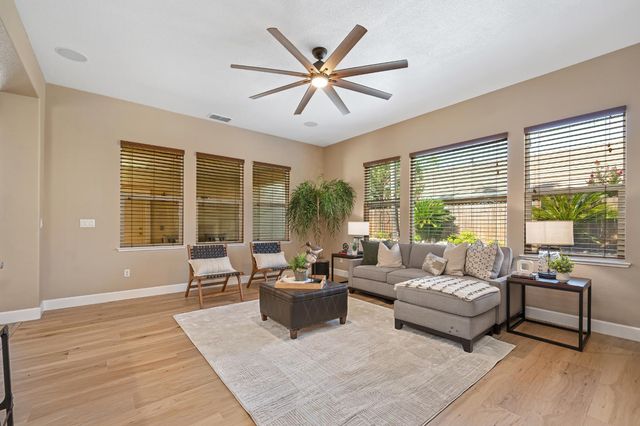 5408 Rowser Way, Elk Grove, CA 95757