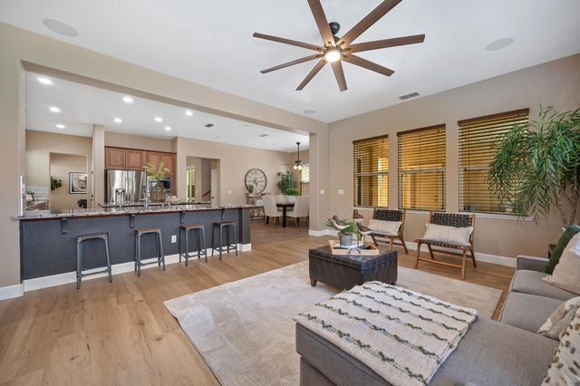 5408 Rowser Way, Elk Grove, CA 95757