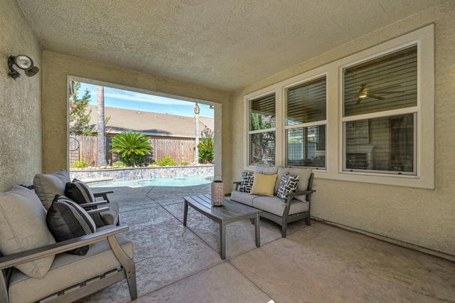 5408 Rowser Way, Elk Grove, CA 95757
