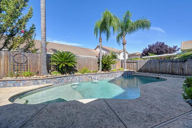 5408 Rowser Way, Elk Grove, CA 95757