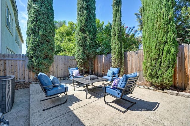 5408 Rowser Way, Elk Grove, CA 95757