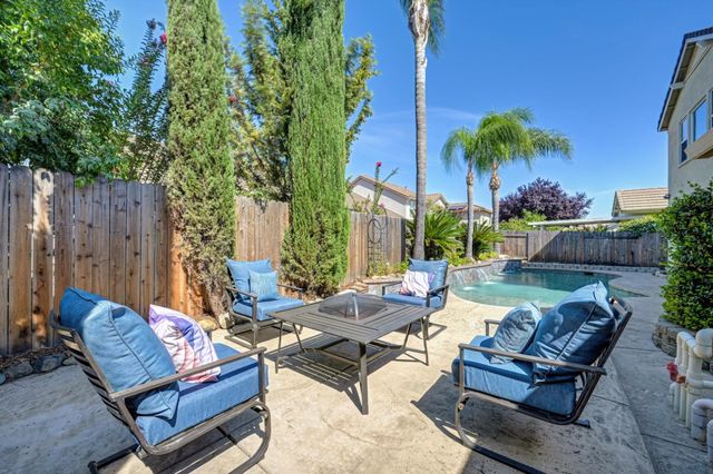 5408 Rowser Way, Elk Grove, CA 95757