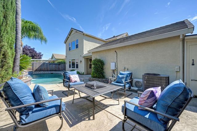 5408 Rowser Way, Elk Grove, CA 95757