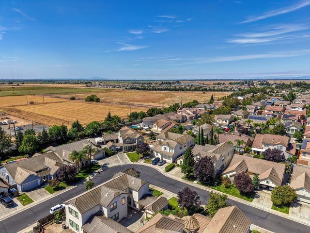 5408 Rowser Way, Elk Grove, CA 95757