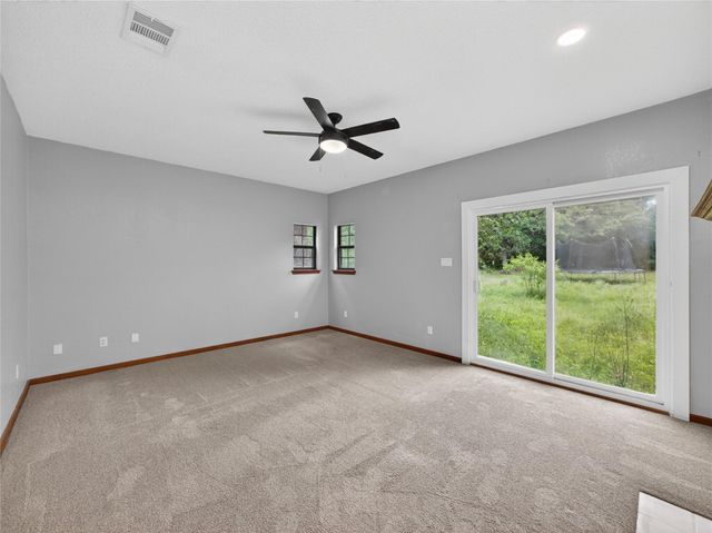 222 Indiana RD, Lockhart, TX 78644
