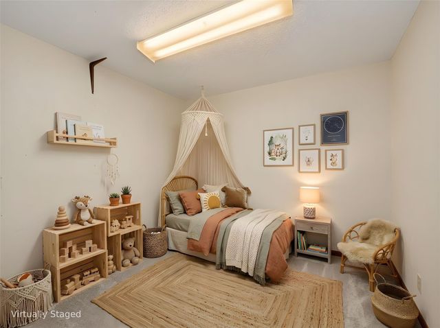 222 Indiana RD, Lockhart, TX 78644