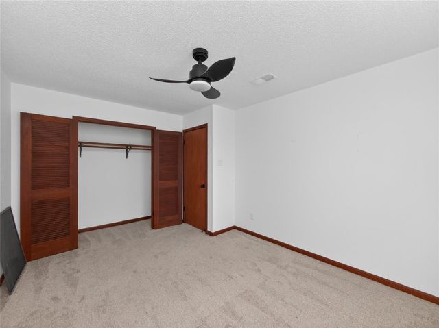 222 Indiana RD, Lockhart, TX 78644
