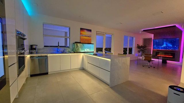 17070 SW 91st St, Miami, FL 33196