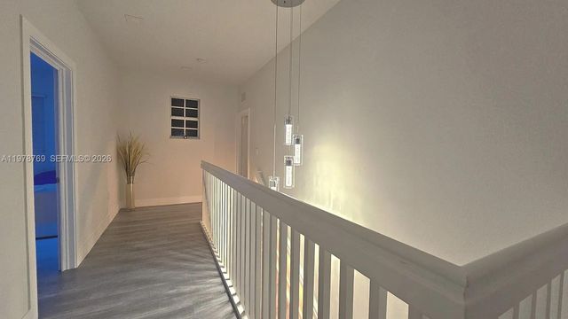 17070 SW 91st St, Miami, FL 33196