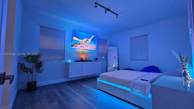 17070 SW 91st St, Miami, FL 33196