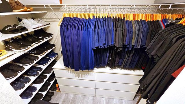 17070 SW 91st St, Miami, FL 33196