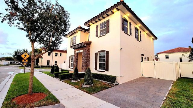 17070 SW 91st St, Miami, FL 33196