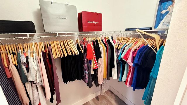 17070 SW 91st St, Miami, FL 33196