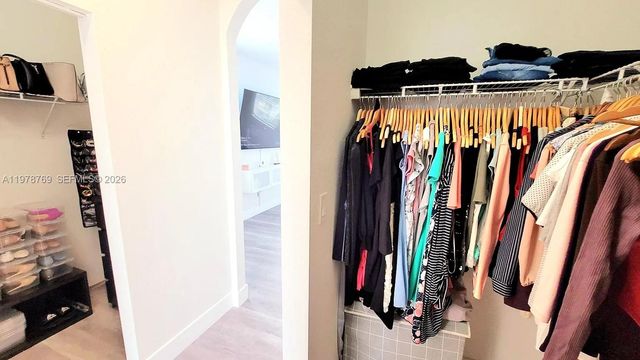 17070 SW 91st St, Miami, FL 33196