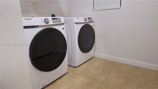 17070 SW 91st St, Miami, FL 33196