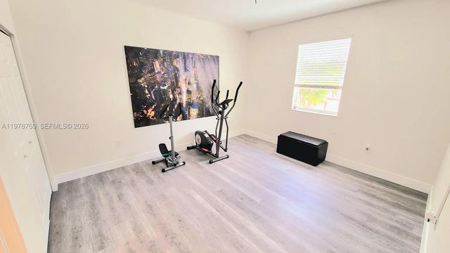 17070 SW 91st St, Miami, FL 33196