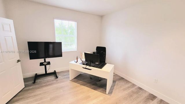 17070 SW 91st St, Miami, FL 33196