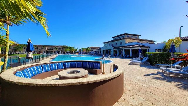 17070 SW 91st St, Miami, FL 33196