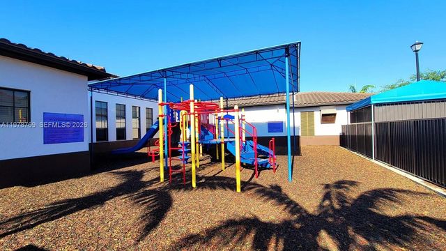 17070 SW 91st St, Miami, FL 33196